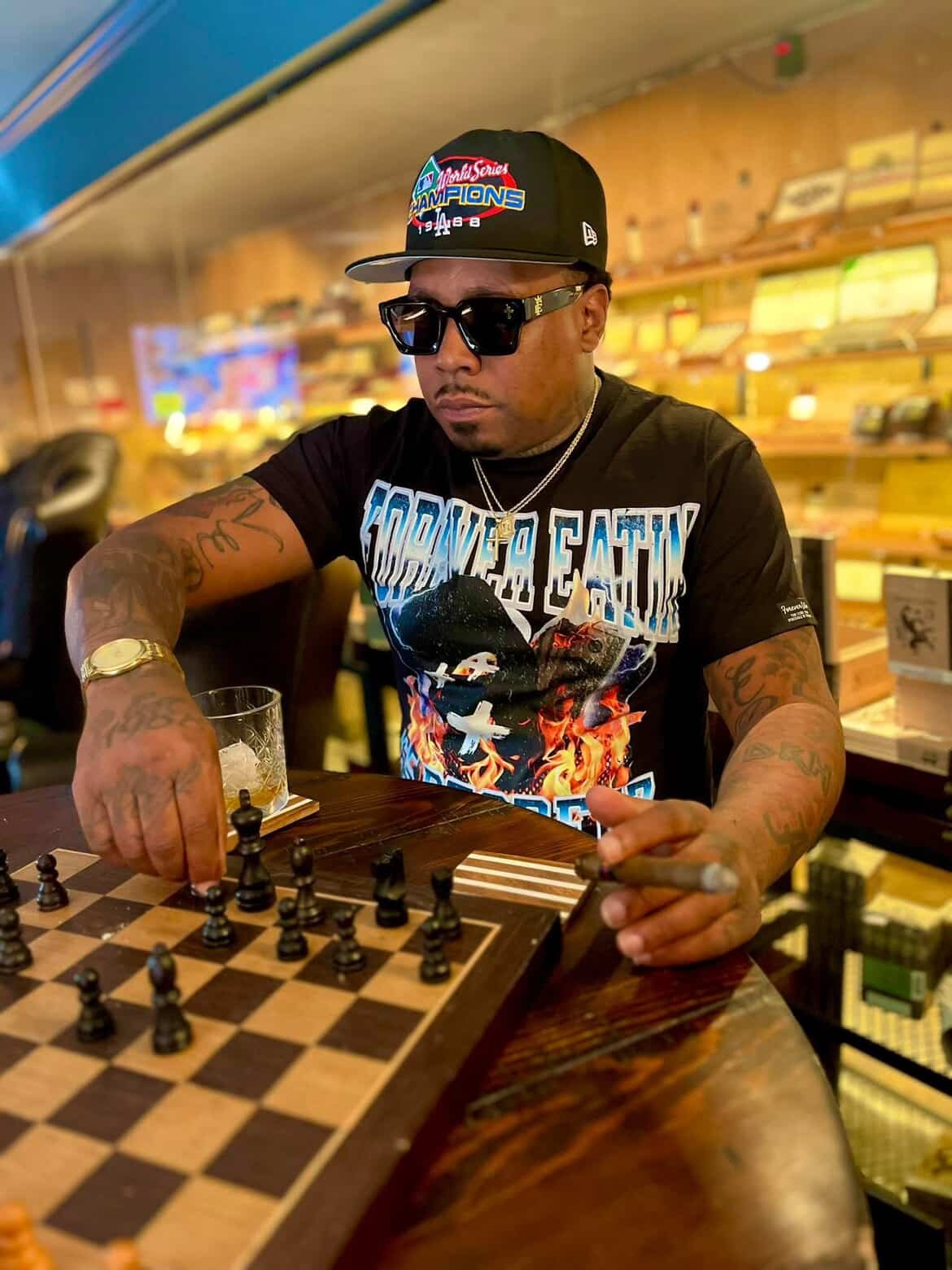 FE65 Black Shades - Image 3